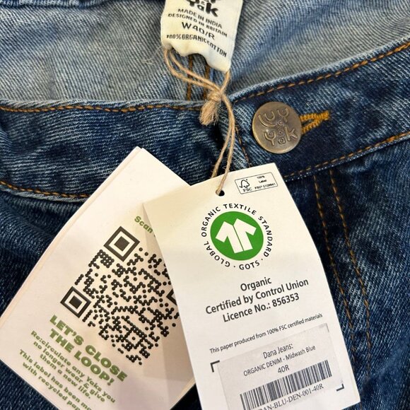 NWT Lucy & Yak Dana - Mom Denim Jeans in Mid Wash Blue - Picture 8 of 8